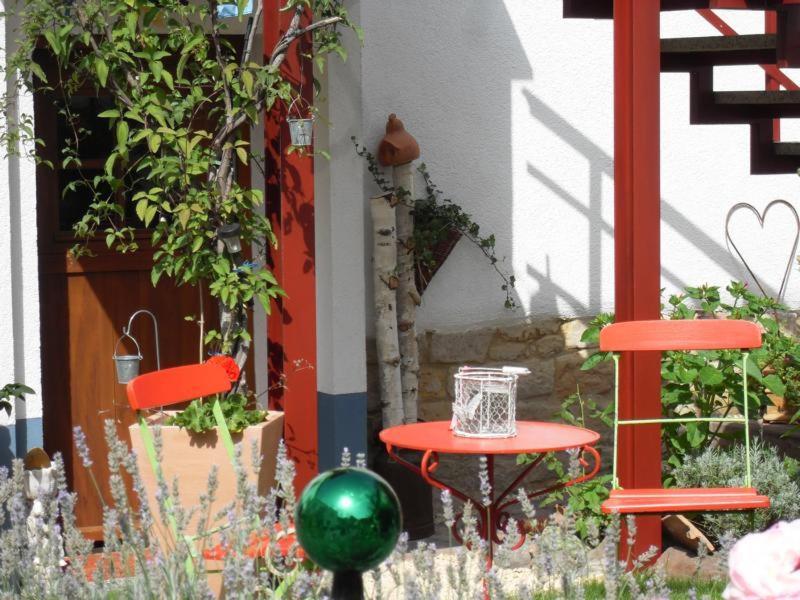 Loblocher Max Und Moritz Neustadt an der Weinstraße Exterior foto